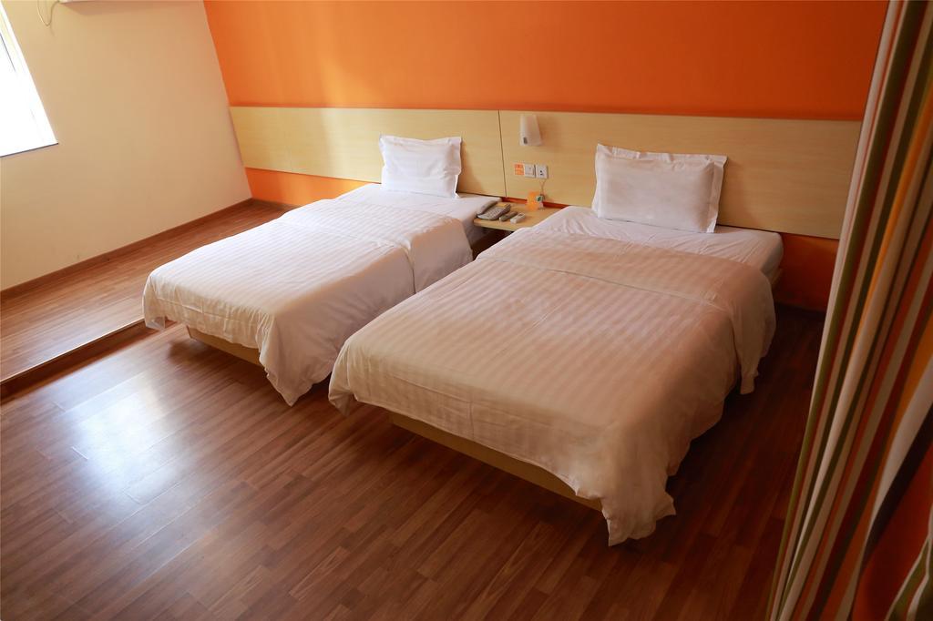 7Days Inn Qingdao Liuting Airport Habitación foto